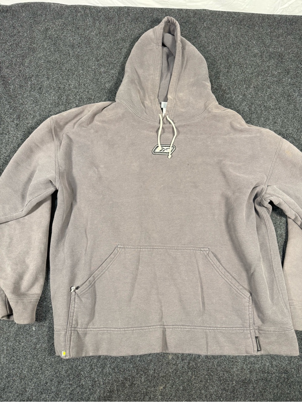 VTG Men's Gray Reebok Pullover Hoodie